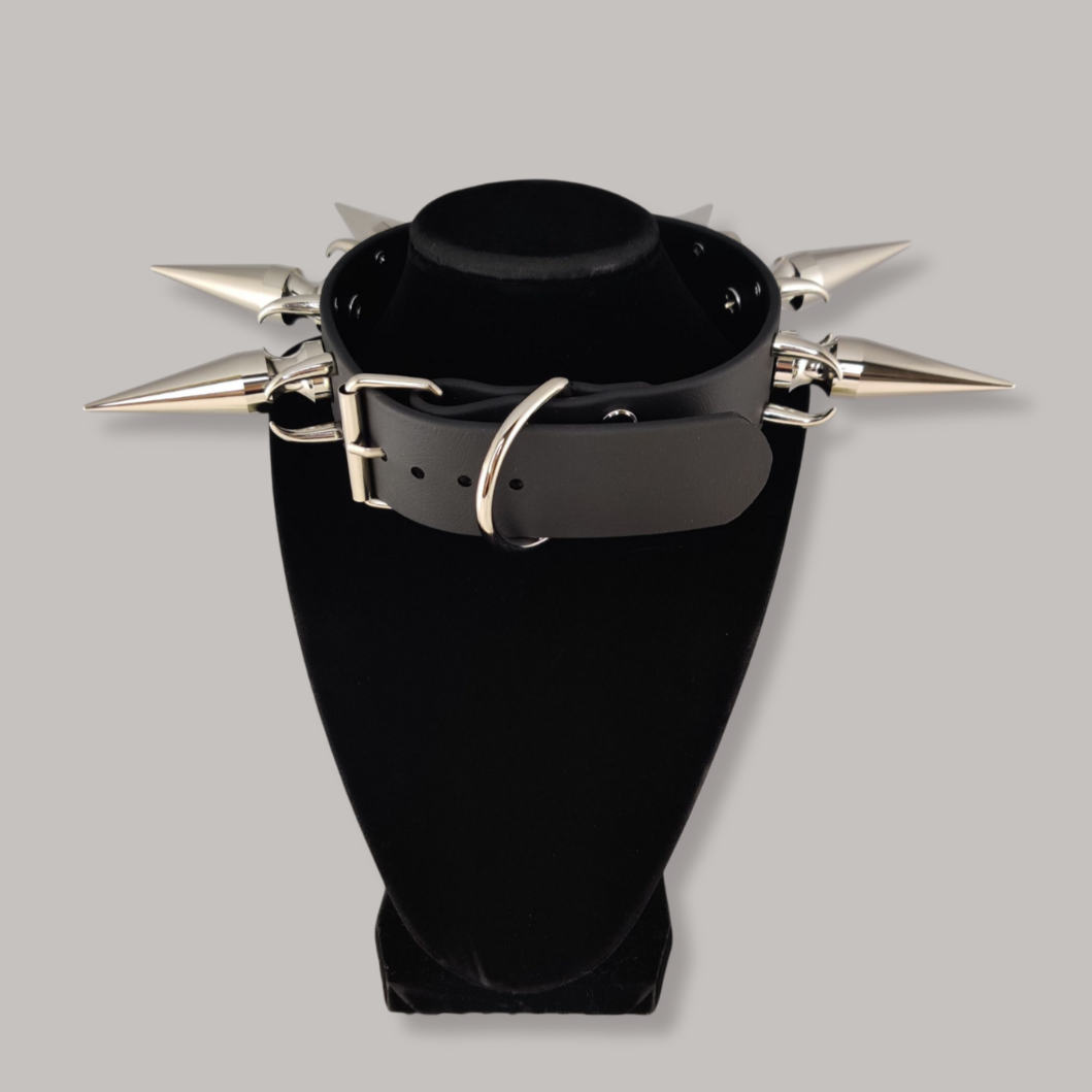 Dog Teeth choker (MTO)