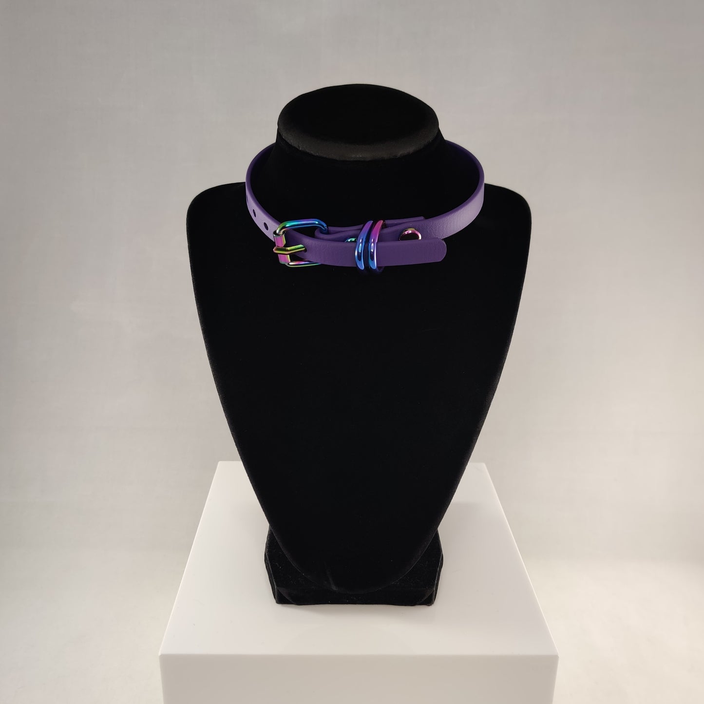 Rainbow Heart Breaker choker in purple
