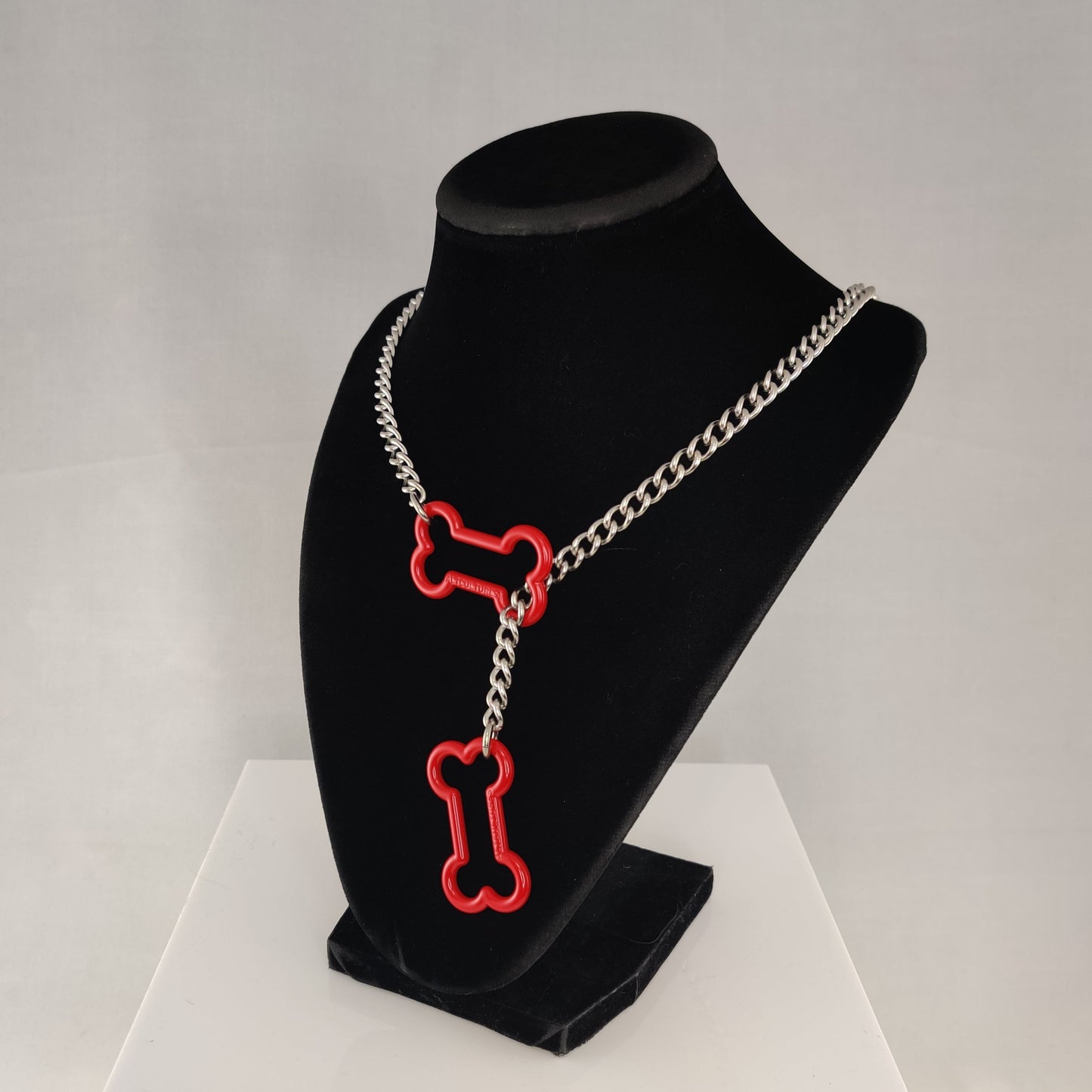 Red Doggy Bone slip chain