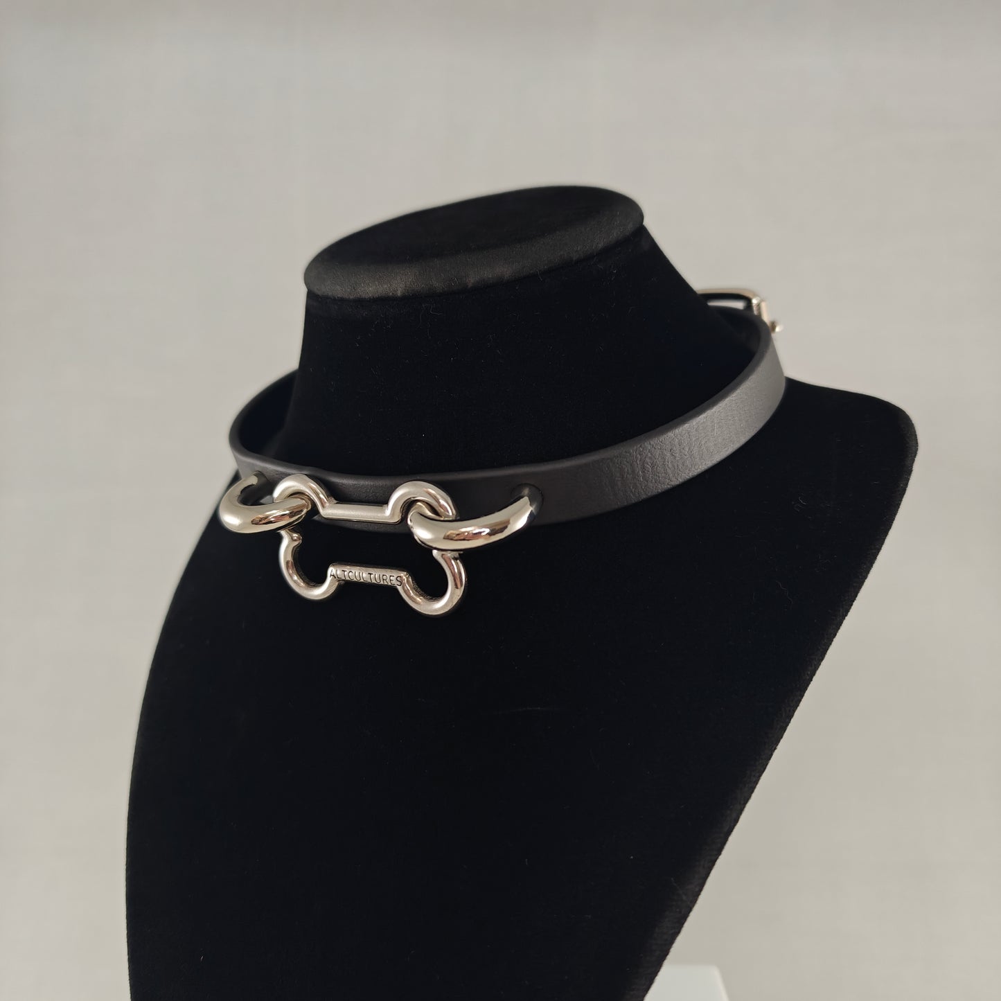 Doggy Bone choker (MTO)