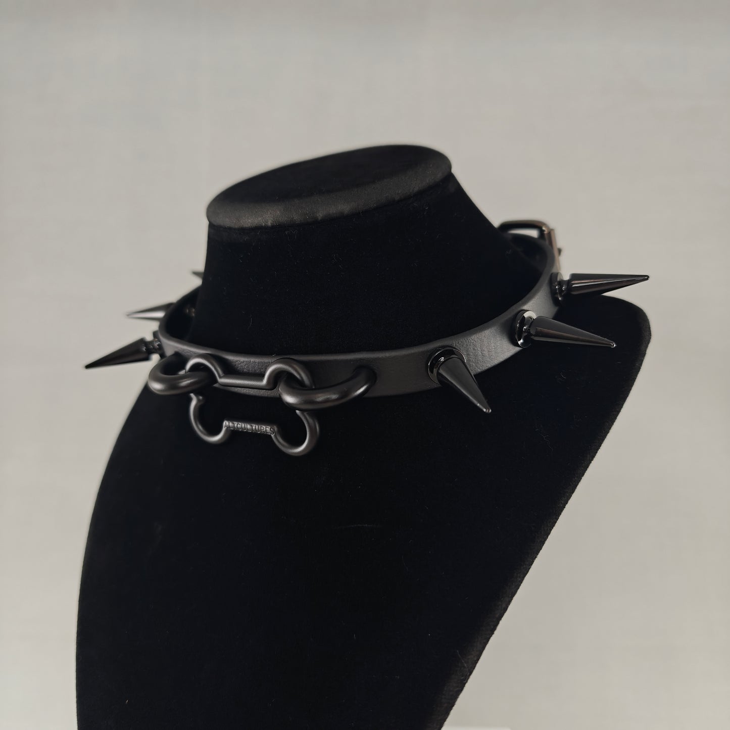 Doggy Bone choker w/ spikes (MTO)
