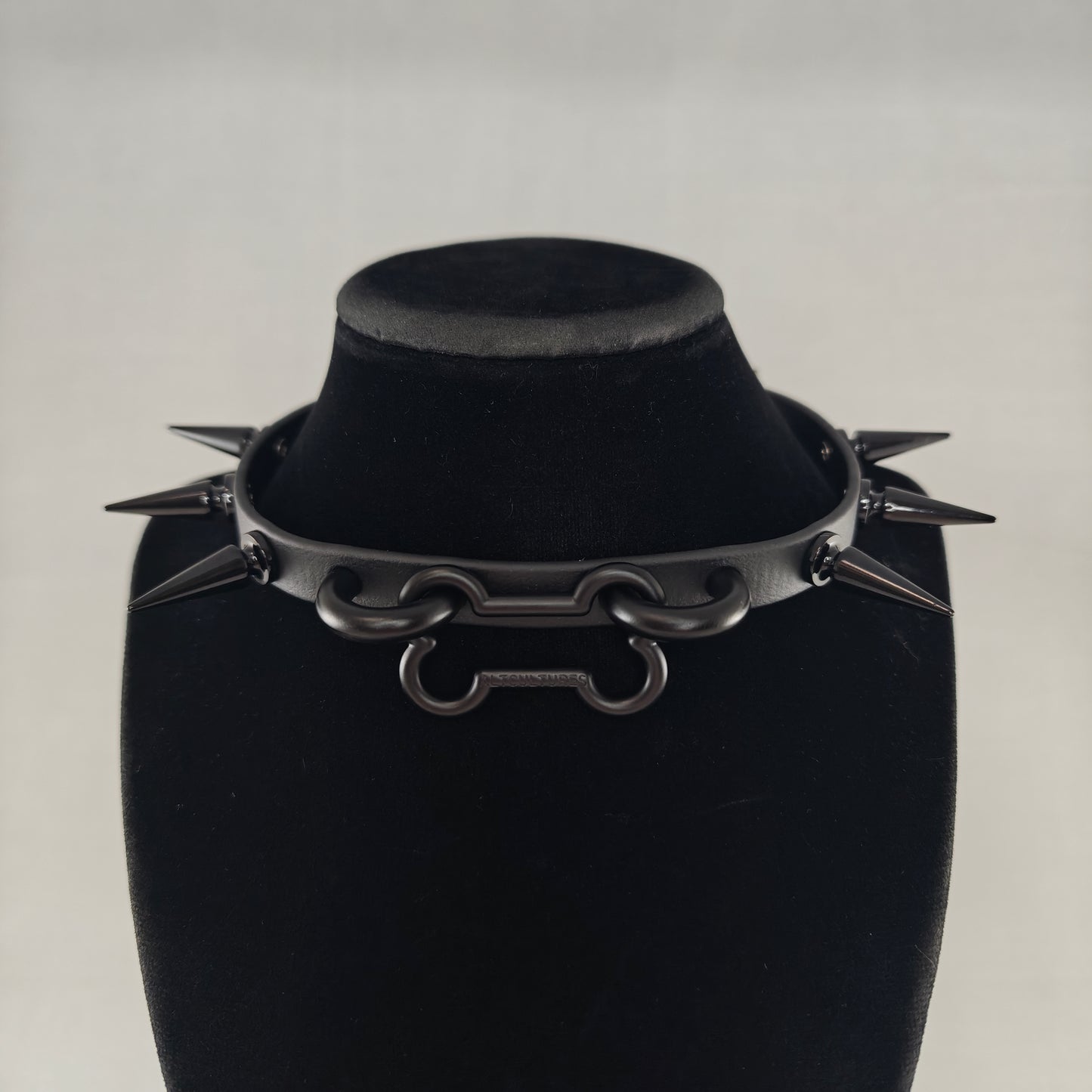 Doggy Bone choker w/ spikes (MTO)