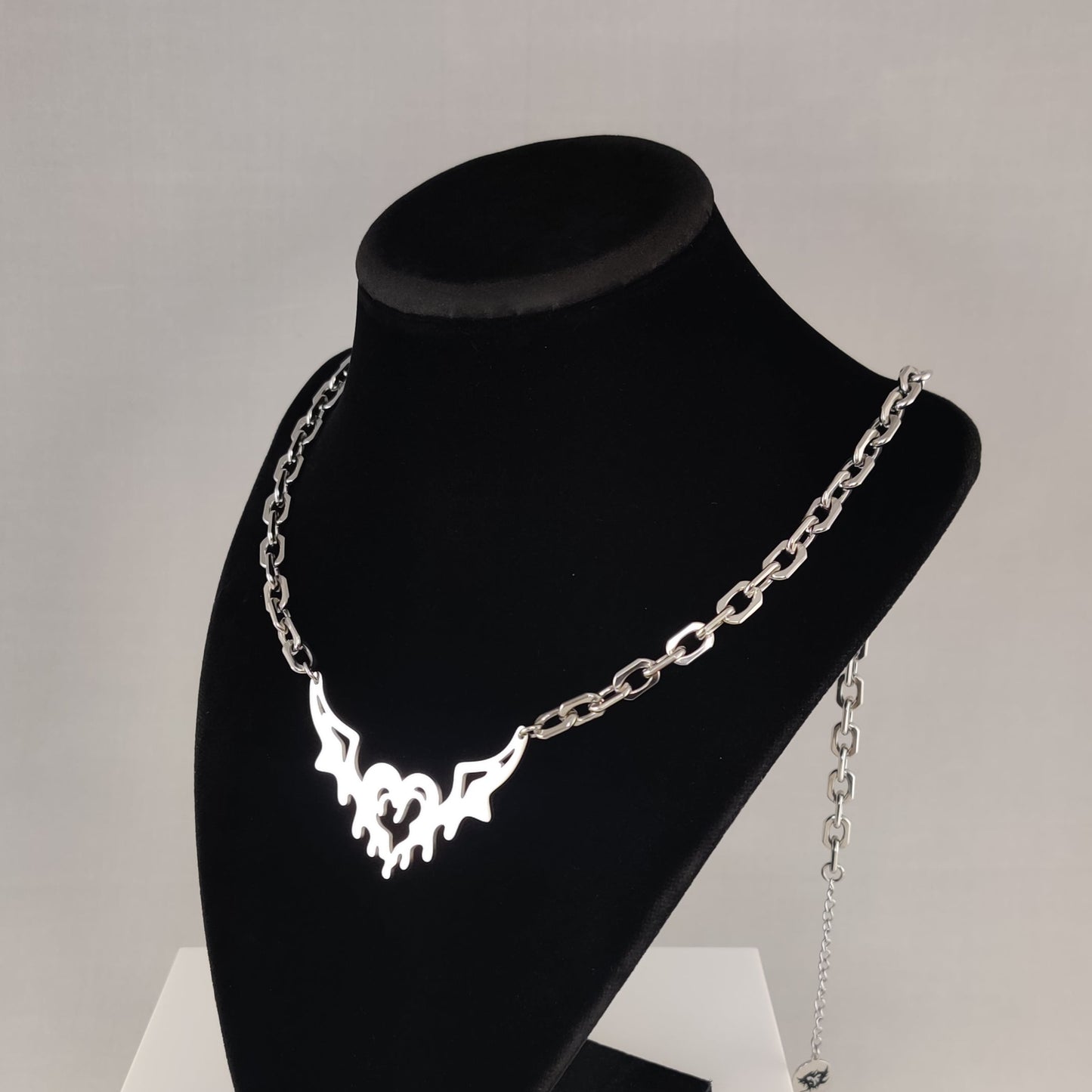 Dying Angel necklace