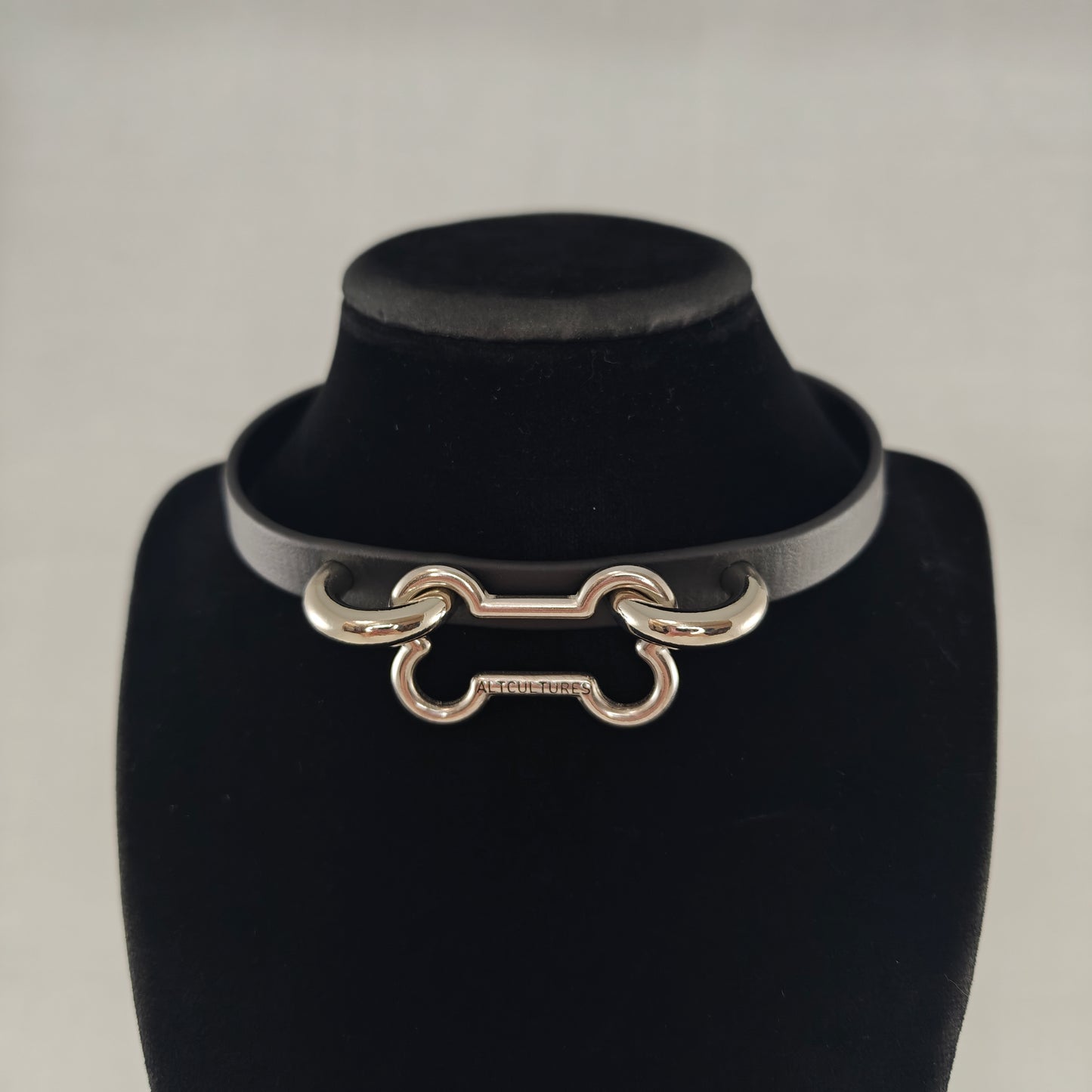 Doggy Bone choker (MTO)