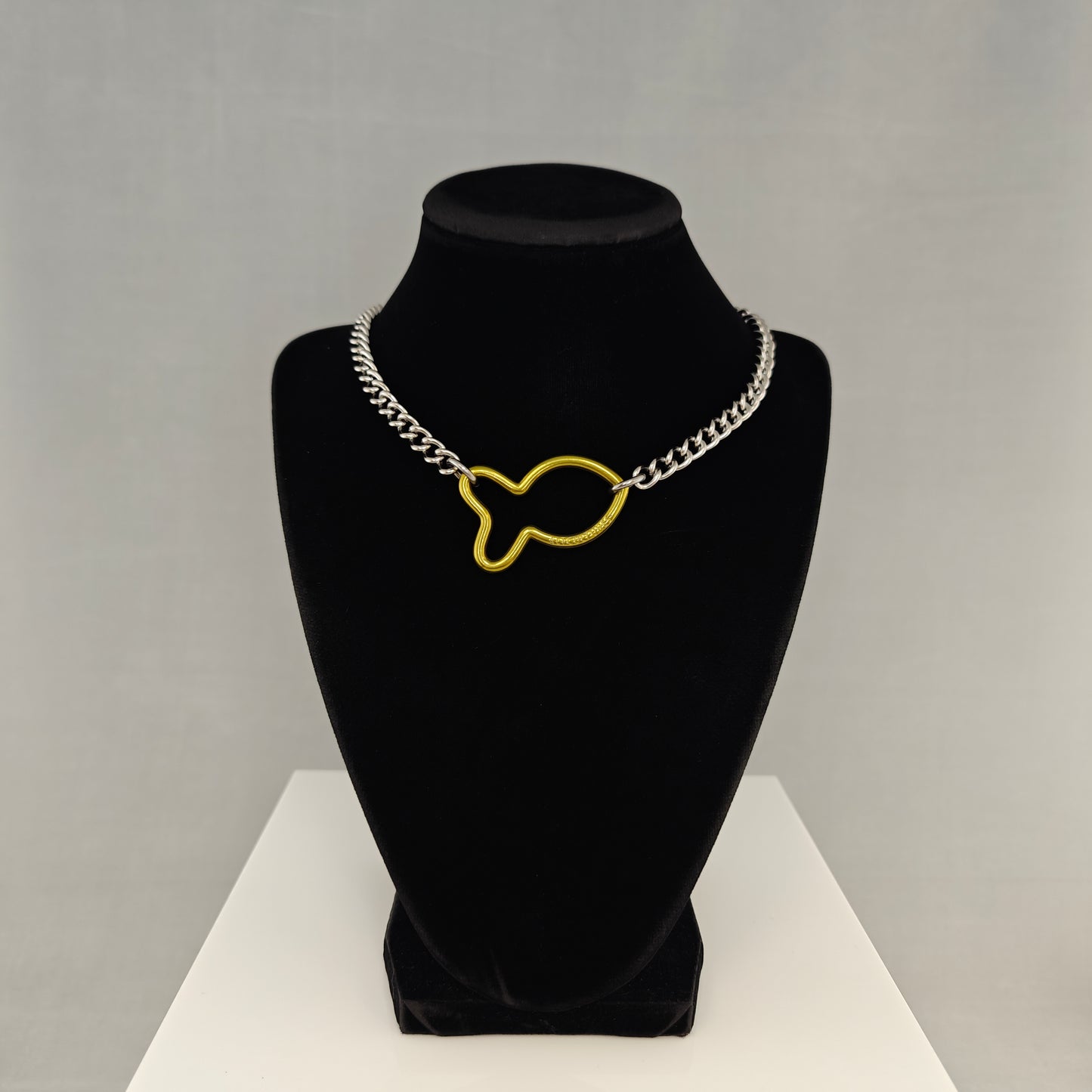 Kitty Kibble chain choker