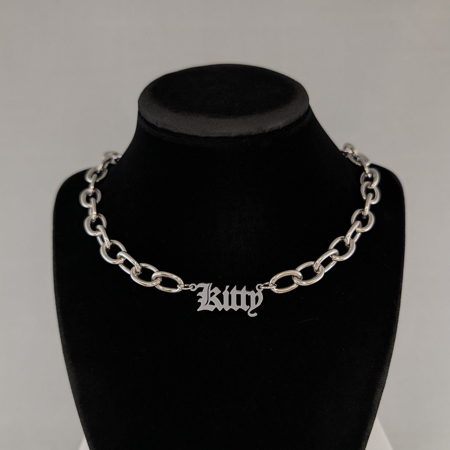 Kitty chain choker