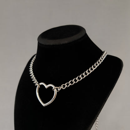 Heart chain choker