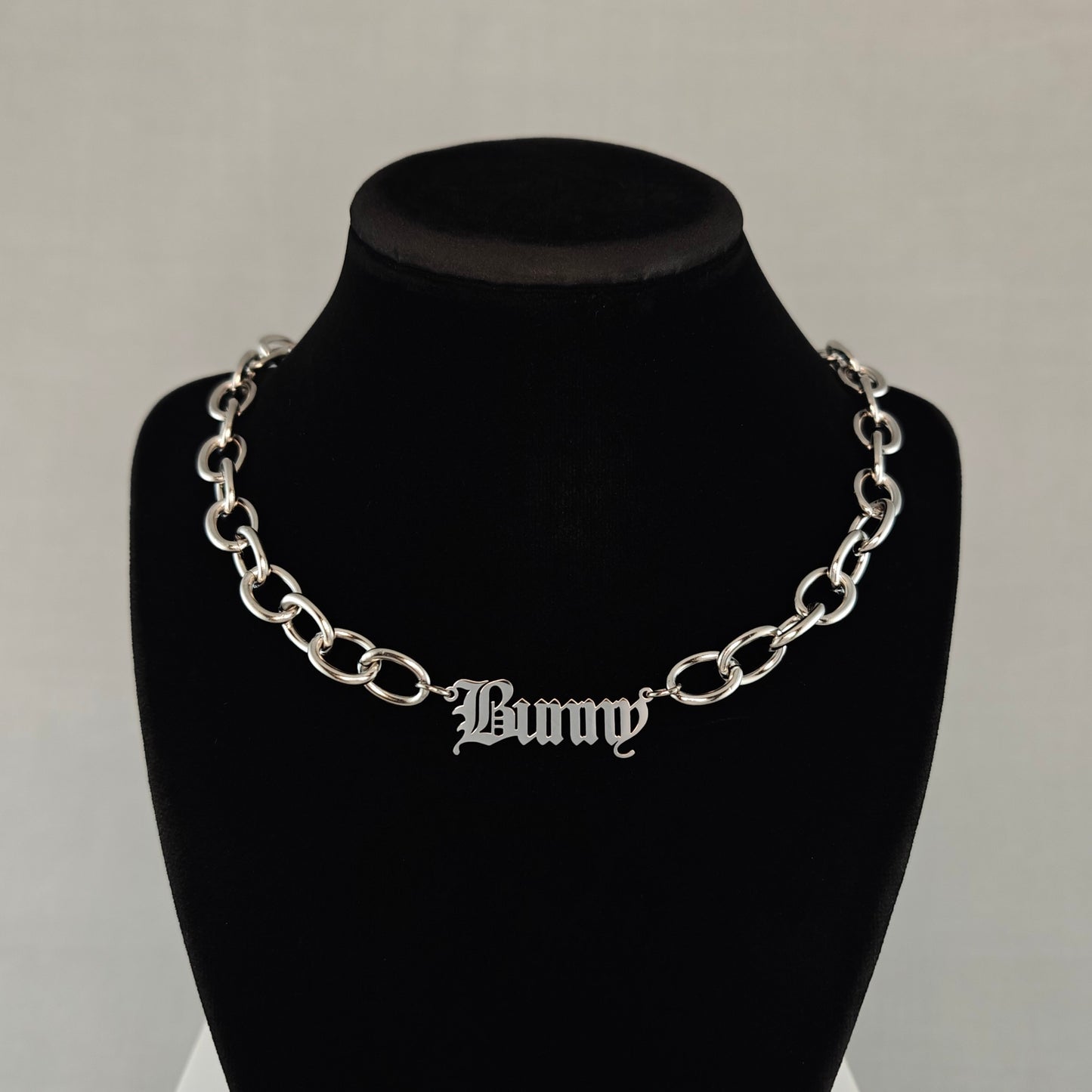 Bunny chain choker