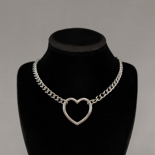 Heart chain choker